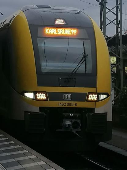 A bwegt Desiro HC displaying "KARLSRUHE??" on its PIS.